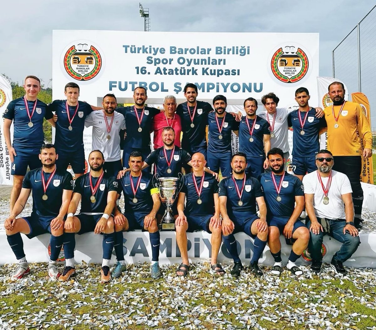 17-23 Nisan 2024 tarihlerinde Antalya, Kemer'de düzenlenen Avukatlar Spor Oyunları'nda altıncı defa Türkiye Şampiyonluğunu kazanan İstanbul Barosu Futbol Takımını tebrik ederim 👏 <a href="/istanbulbarft/">İstanbul Barosu Futbol Takımı</a> <a href="/erdalkaya55/">erdal kaya</a> <a href="/enginardi/">engin aslan</a>