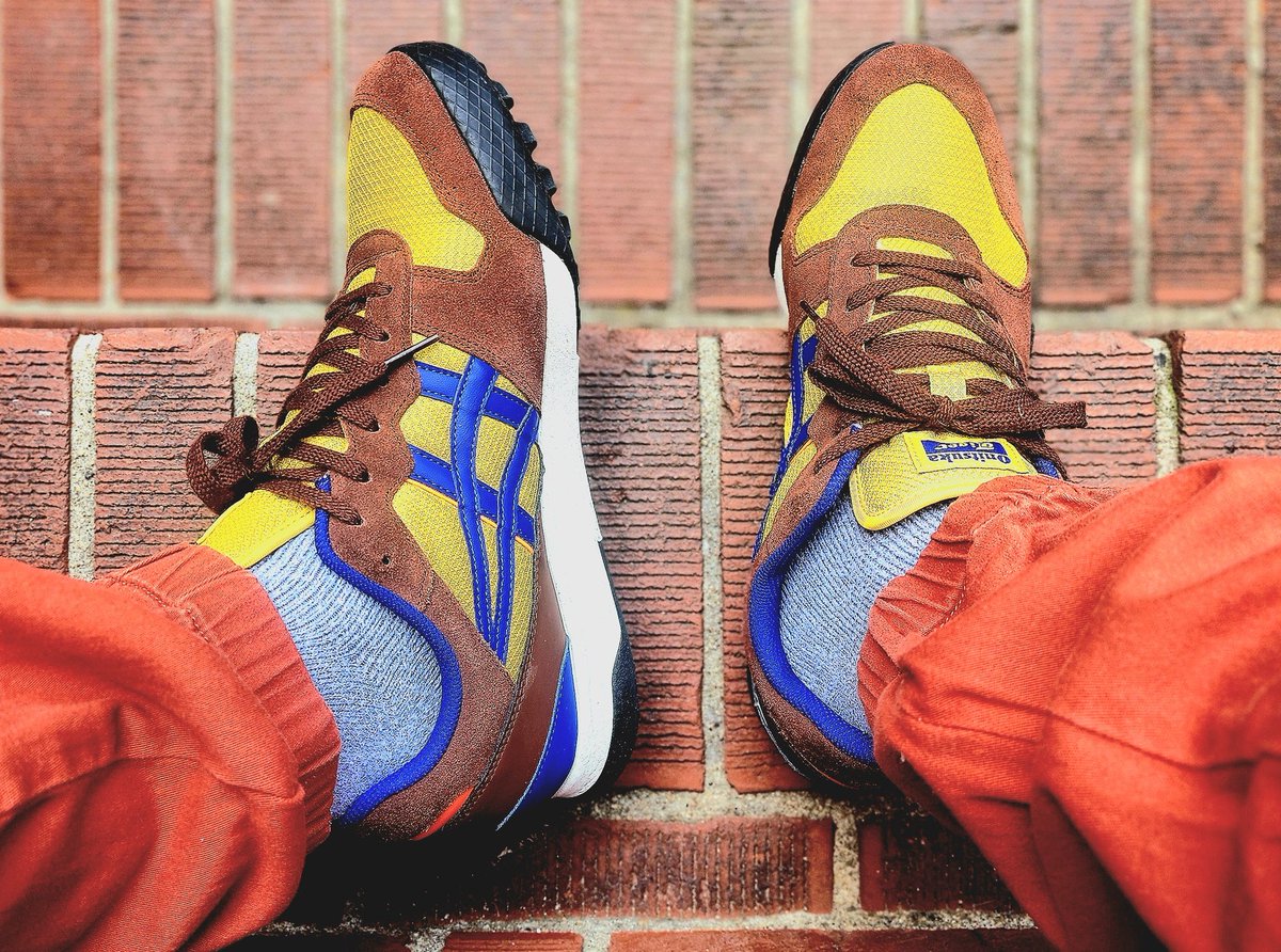 #KOTD Onitsuka Tiger Horizonia x ASICS 'Time is the substance from which I am made. Time is a river which carries me along, but I am the river; it is a tiger that devours me, but I am the tiger; it is a fire that consumes me, but I am the fire.'~Jorge Luis Borges