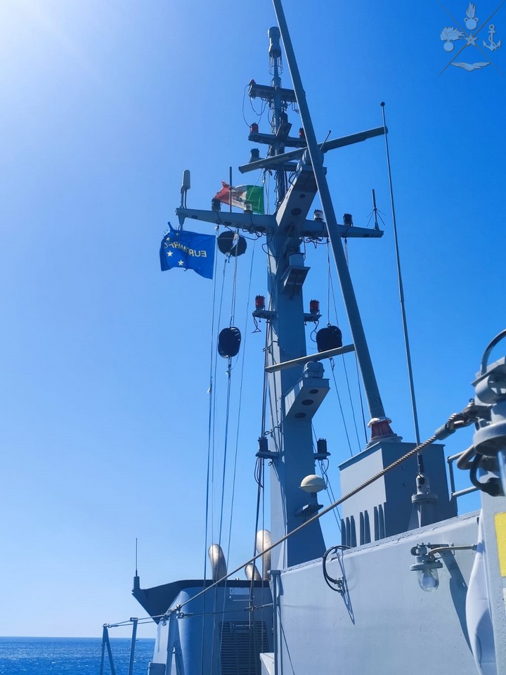 Il cacciamine Numana  ha preso parte all’esercitazione di Contromisure Mine 'Olives Noires 24' organizzata dalla Marine Nationale francese nelle acque antistanti Tolone, La Ciotat e Hyeres in Francia🇫🇷

➡️bit.ly/olives-noires-…

#ForzeArmate🇮🇹 #UnaForzaperilPaese
#MarinaMilitare