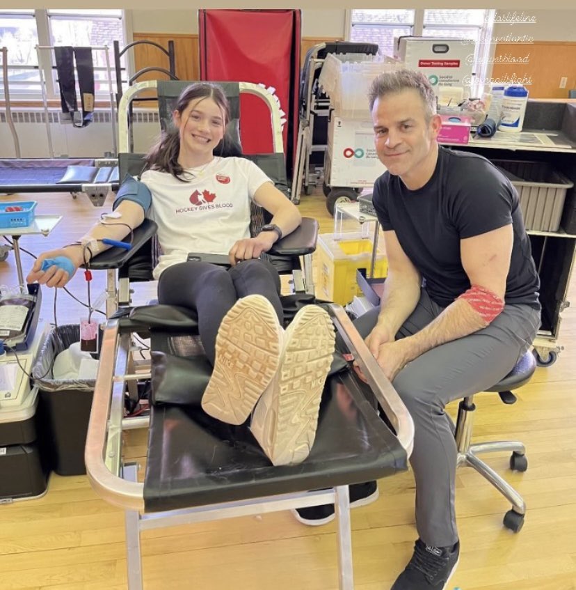 When Rhyah Stewart’s mom was battling cancer blood donors helped save her life. Now that Rhyah has turned 17 she is able to donate with her dad and pay it forward to help someone else. Well done Rhyah! ❤️ @CanadasLifeline @dstewart_x