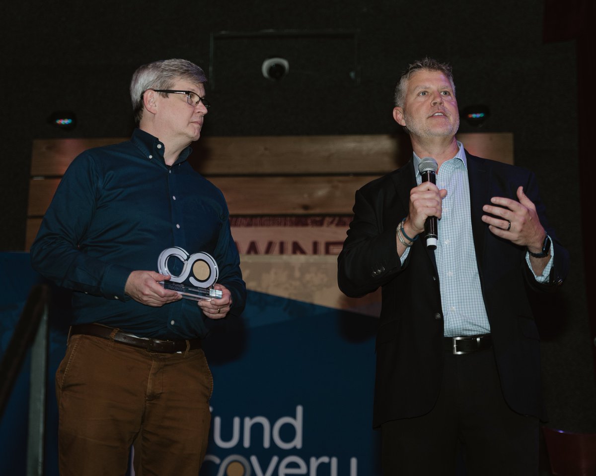FundRecovery's tweet photo. Our 3rd Annual Charity Concert and Dinner was a success!

With the help of our incredible community, we raised over $250,000 towards providing scholarships for life-saving mental health and addiction treatment services, as well as awareness and distribution of NARCAN. https://t.co/Z0fgY3MLfp