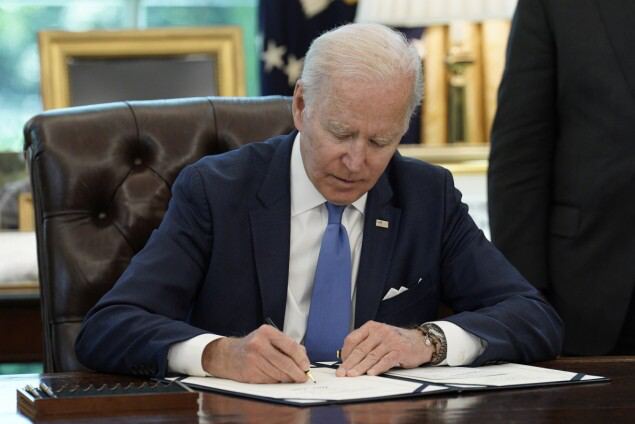 ⚡️🇺🇦 US President Joe Biden signed a $60 billion bill for Ukraine. 🇺🇸 The head of USA stated this during his speech at the White House.