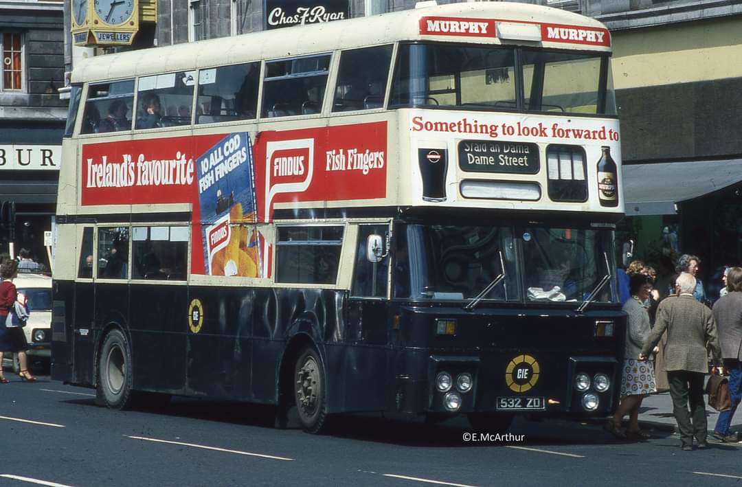 Phibsboro's D532 is pictured on O'Connell street on a short 19/22 to Dame Street.@dublinbusnews @PhotosOfDublin @VisitDublin