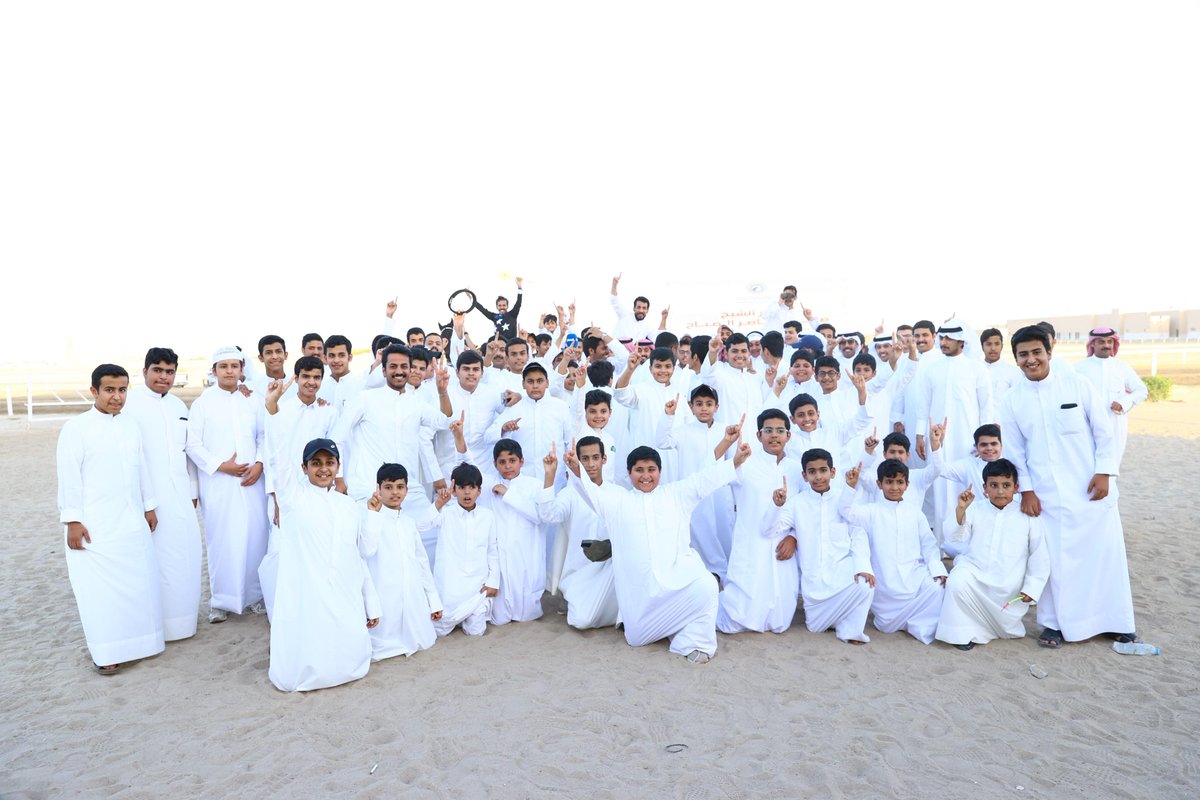 racingkw's tweet photo. الشوط الخامس : 
جائزة سيارة مقدمة من 
السيد / فلاح سويد السعيدي
المسافة / 2000م
  الوقت المسجل : 2,9,89
الجواد / عازم
 أسطبل / الفريهيد
المدرب / غانم الحسيني
الخيال / فيصل الفرماوي https://t.co/Ip0byNvKM6