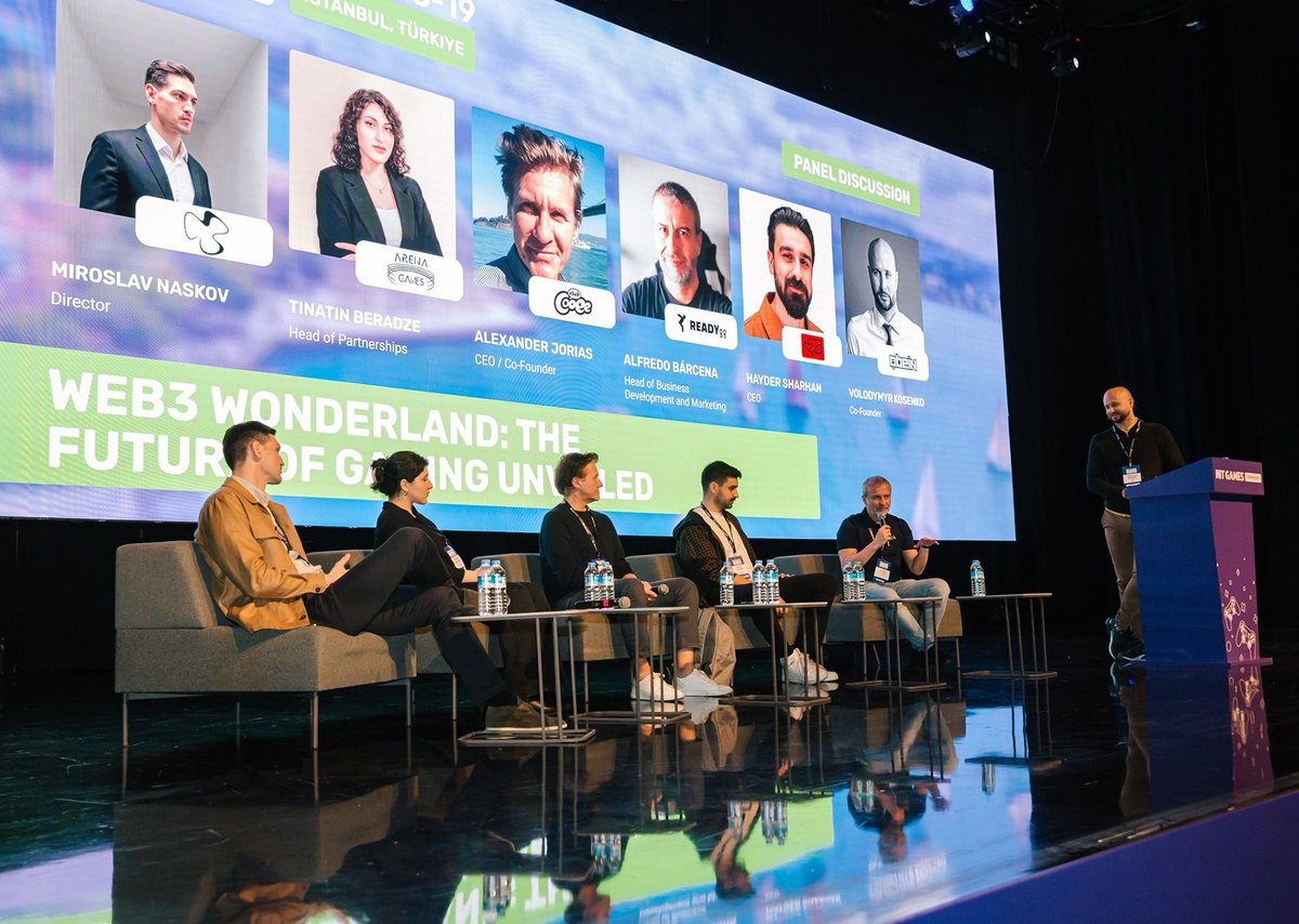 vs1_finance's tweet photo. Arena Games attended HIT Games Conference in Istanbul last week!🎮🇹🇷

Our Head of Partnerships @tinnatinb joined a panel discussion and connected with Turkey-based gaming studios to explore how our platform can lead them to #Web3🚀

Thanks to all the attendees and HGC team👏 https://t.co/ISkgOsvF21