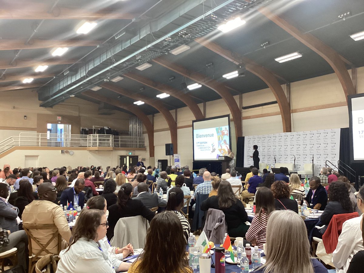 Aujourd’hui débute le 17eme Symposium annuel sur l’immigration francophone avec la @FCFAimmigration et le RIFNB est heureux d’y participer avec son secrétariat. Deux jours intenses de travail sur les enjeux de l’immigration francophone.