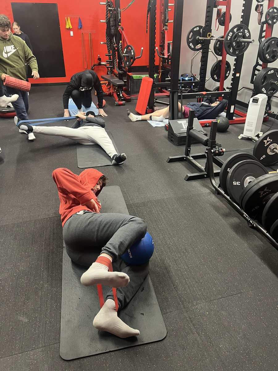 530 AM #BKcrew - soft tissue work, mobility, fascia, stability. All the “prehab” before training.🤓 This is a dedicated bunch right here. #TBKathletics 🙏🏻❤️💯

@jj_leman82017 <a href="/WentworthScribn/">Wentworth Scribner</a> <a href="/HunterDerr14/">Hunter Derr</a> <a href="/braedenone7/">Braeden Harvey</a> <a href="/AvaSemp/">Ava Semp</a> <a href="/Jennah_Wanner/">Jennah Wanner 2025</a> <a href="/bellascribnerr/">Bella Scribner</a> <a href="/BodieStafford14/">Bodie Stafford</a>