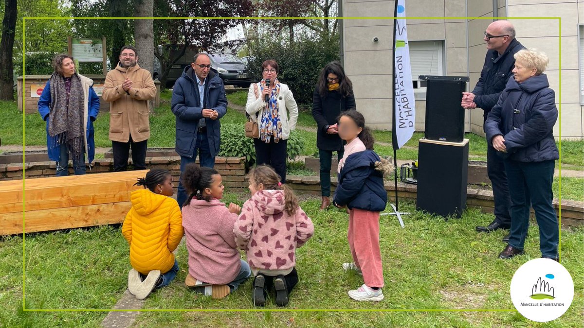 <a href="/MancelleH/">Mancelle d'habitation</a> en partenariat avec l'association Jardin du Vivant et <a href="/CDC_Habitat/">Groupe CDC Habitat</a> a inauguré vendredi dernier le sentier d'interprétation "Vivants dans la ville", situé dans le quartier Honoré Daumier au Mans. 
🙏​Nous remercions <a href="/MKaramanli72/">Marietta Karamanli</a> et <a href="/abdelweb72/">Abdellatif AMMAR</a> pour leur présence.