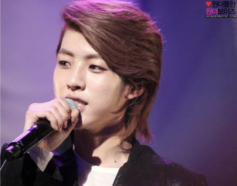 🍒🦌 tweet media