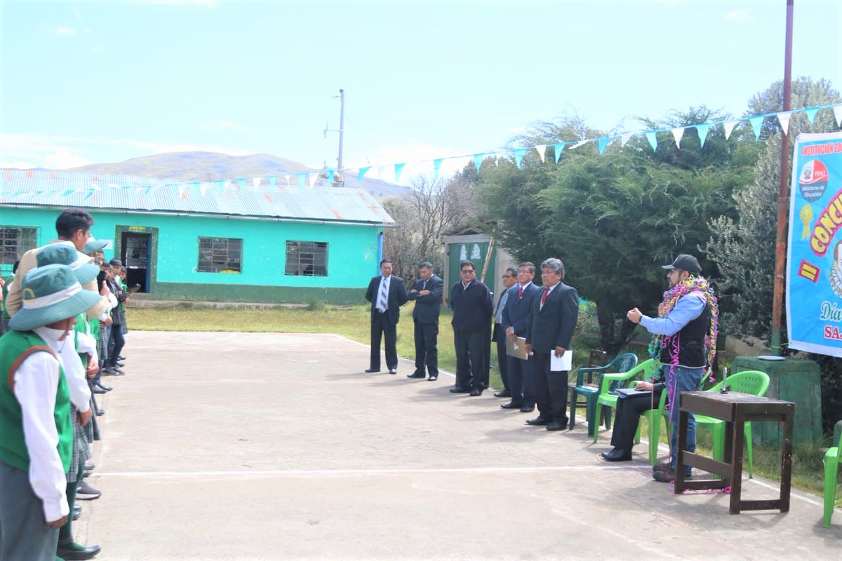 CarlosZeballosC's tweet photo. 🟥#𝗦𝗲𝗺𝗮𝗻𝗮𝗗𝗲𝗥𝗲𝗽𝗿𝗲𝘀𝗲𝗻𝘁𝗮𝗰𝗶𝗼́𝗻 | Vista a la Institución Educativa  Secundaria Técnico Agropecuario "Sajanacachi", #Coata - #Puno. 
Pedimos a las autoridades garantizar un entorno educativo óptimo para nuestros estudiantes.
#EducaciónDeCalidad 
@congresoperu https://t.co/01jGOgYs8A