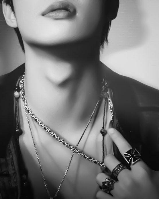 mingifeeds's tweet photo. are you feeling insane? bc I am. #mingi https://t.co/tDnqronKpF