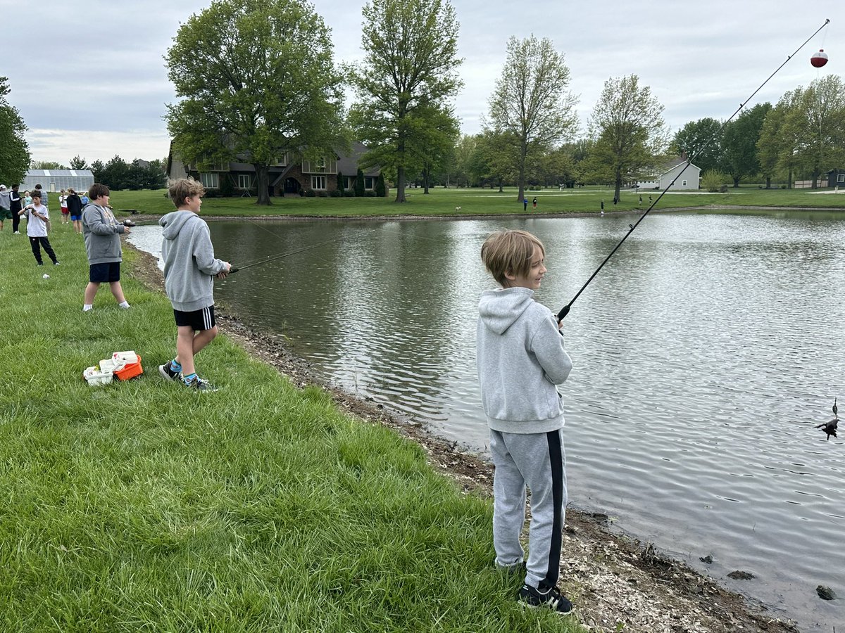 Reel life at CST! PE classes there catching fish with support from SRO Mason, parent volunteers, and district support. A wonderful opportunity for our kids! Thank you to our generous neighbor for allowing us to use their pond. 
#CSTROCS!