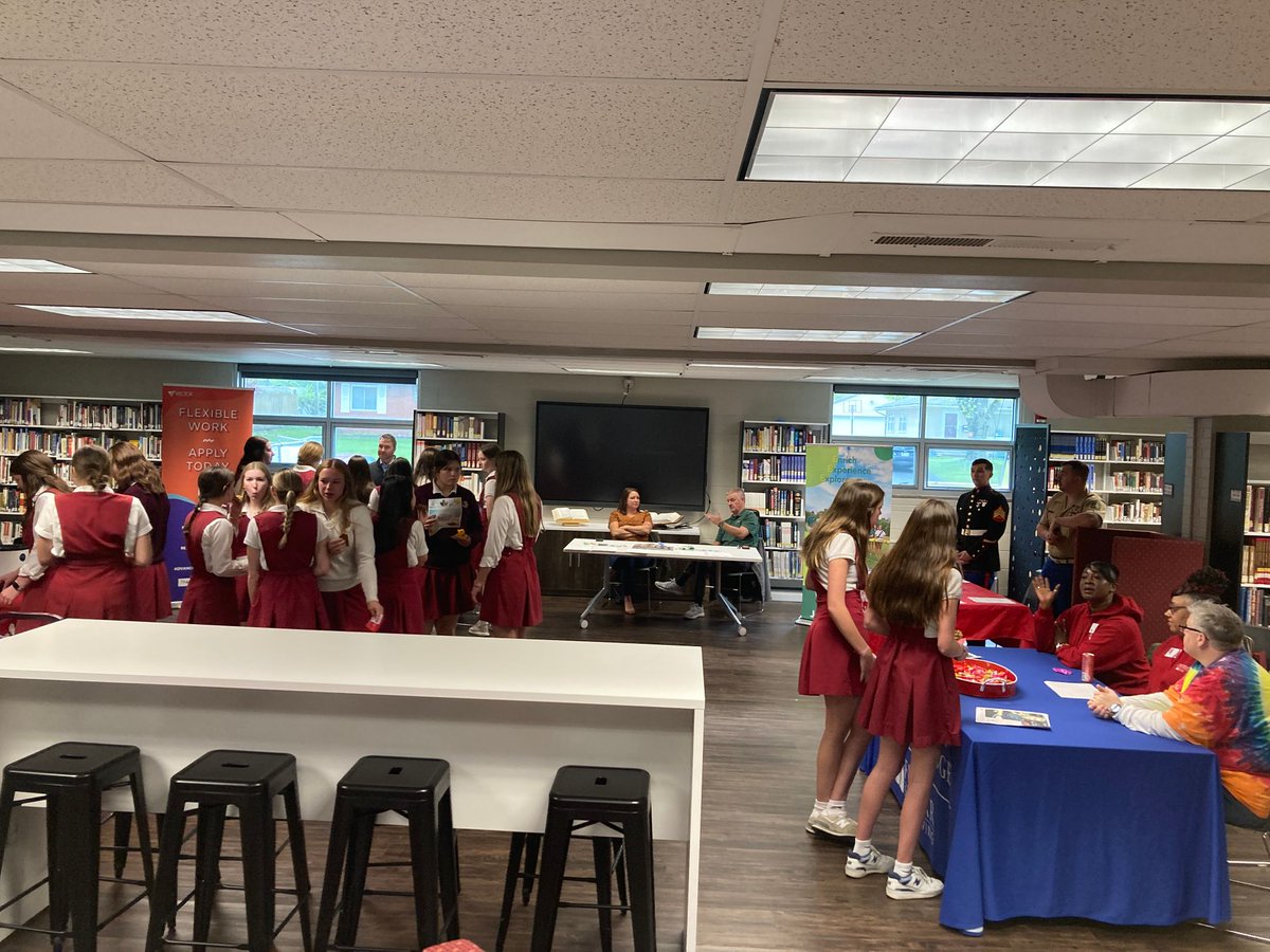 BishopWatterson's tweet photo. Student Job Fair in our library during lunch today! #🦅❤️summerjobs https://t.co/U3YDwRwg8d