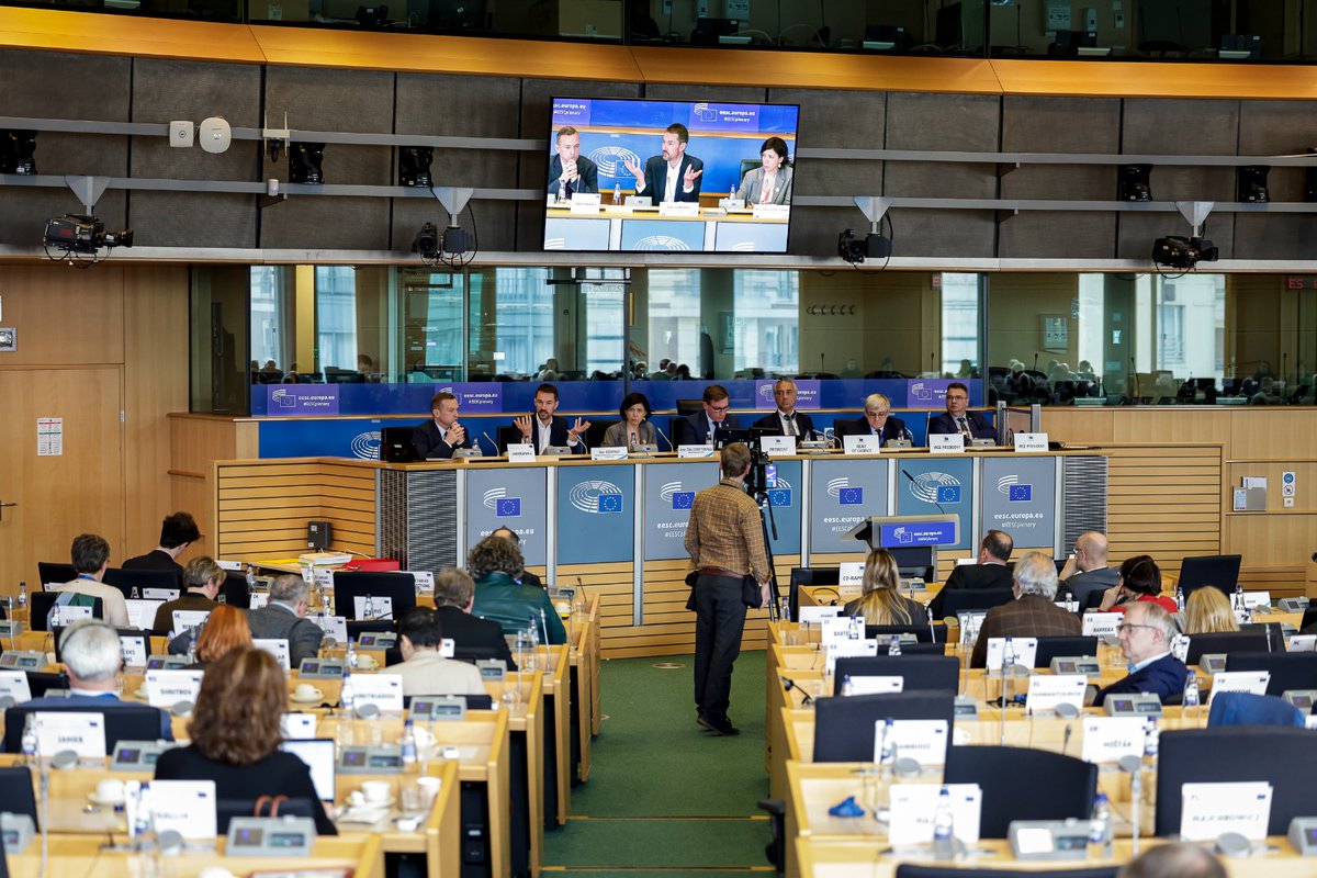 We need to find a common ground that would combine the fight against foreign interference with the safeguarding of #EUCivilSociety as a watchdog for democracy.

💬 Insightful contribution from <a href="/EPDeu/">EPD - European Partnership for Democracy</a> Executive Director <a href="/KenLCG/">Ken Godfrey</a> at today's #EESCPlenary.