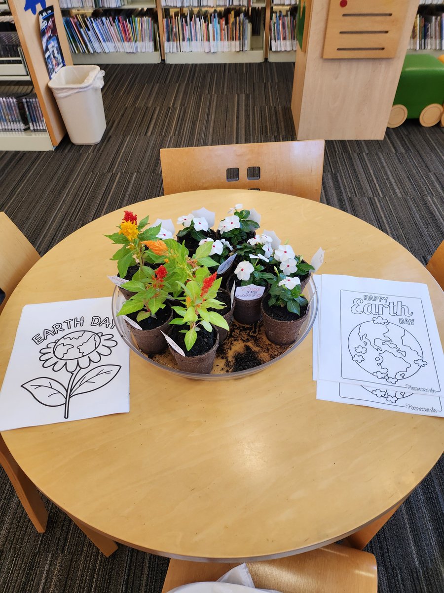 Palmetto Library celebrates Earth Month! Get a potted plant or plant seeds to take home. Come today! #Palmetto #EarthMonth #Plants #seeds #FulcoLibrary
