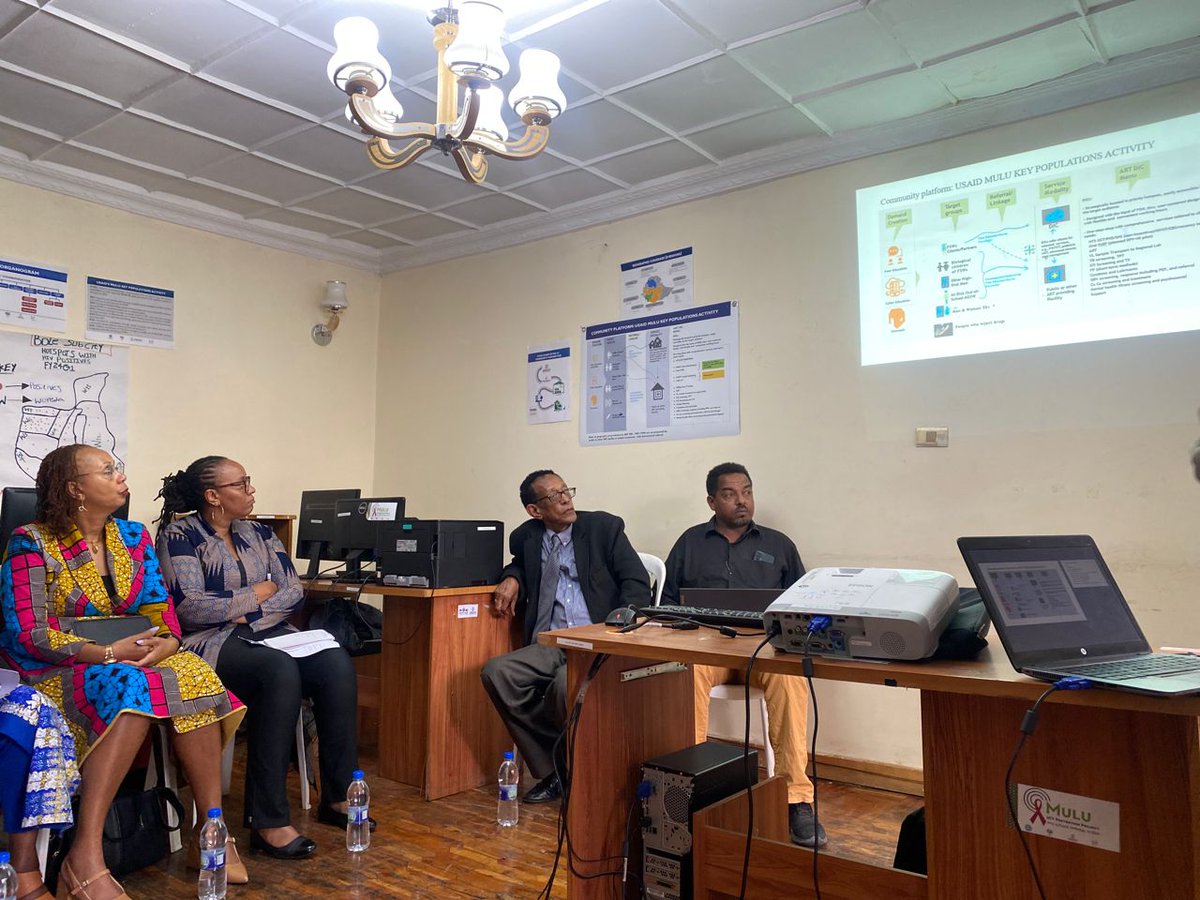 Mr Akilu the Executive Director of Integrated Service on Health and Development Organization (ISHDO) #Ethiopia & his team welcomed the @UNAIDS delegation to their Bole district Drop-in Center with a tour of the facilities & extensive conversation about ISHDO's mission.
