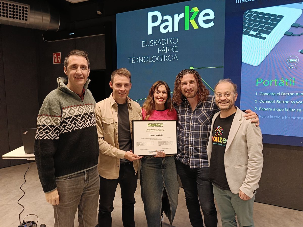 centro_sanluis's tweet photo. 🌟 ¡Grandes noticias! El proyecto #MENTEKAI en Centro San Luis ha ganado el tercer lugar y el premio del público en los Premios de Buenas Prácticas de Euskalit. ¡Gracias a nuestro equipo y a todos por su apoyo! 🎉 #Innovación #Educación #SaludEmocional #EUSKAIT https://t.co/4WBSt9a7cv