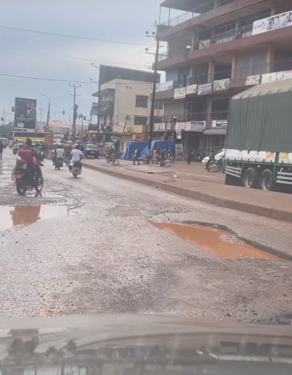 The potholes in Nateete 🙆‍♂️🙆‍♂️🙆‍♂️