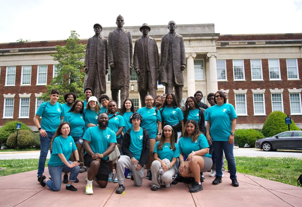 18 of our #YMCAAchievers explored college campuses getting a firsthand look at campus life, heard from current students, & visited key attractions. These tours ignite a passion for higher education, inspiring our youth to pursue their academic goals. 🎓✨ bit.ly/3U5FiQo