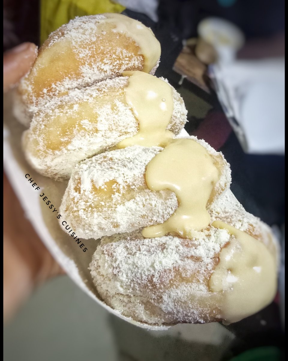 ChefJessys_'s tweet photo. MILKY DOUGHNUTS LOVERS, HOW MANY DOUGHNUTS IS TOO MUCH FOR YOU? 

You can send me a dm to buy this delicious doughnuts in unilag akoka, Yaba. 
I am the best milky doughnuts vendor in unilag Yaba 
#nigerianfood #foodie #africanfood #naijafood #food #nigeria #hustlersquare #fyp https://t.co/IQ2hLe8Coz