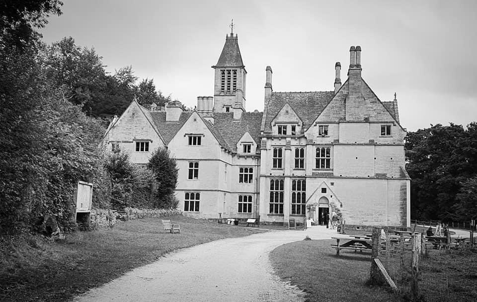 Woodchester Mansion, Gloucestershire, England 📍 

#Stroud #Gloucestershire #England #photography #photographylover #Travel #LateAvailability #Mansion #History #photo #architecture 
#DayOut #Family #Nature