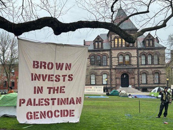 🚨BREAKING: Another Ivy League institution—Brown University—sets up Gaza Solidarity Encampment. We are now witnessing a revolution sweeping across campuses. 
#BrownU #Gaza #GazaGenocide‌ #Israel #PalestinaLibre #Columbia_University