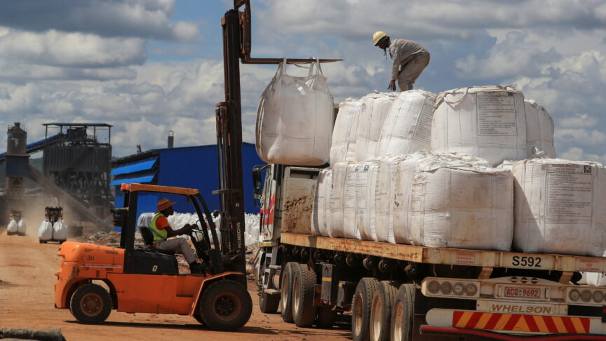 Dear @ChineseZimbabwe @China_Amb_Zim We know you're working together with the corrupt Mnangagwa family, mostly, &that you're mining Lithium in Goromonzi. Please consider ways of reducing the amount of dust being produced, which is detrimental to the environment& people's health