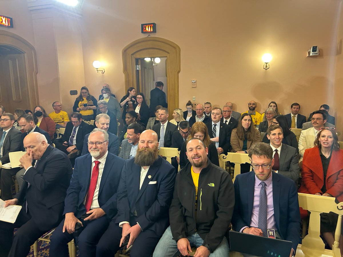 What fun is a committee hearing if you can't have a little mugging for the camera? Thanks to these great folks for being in the room today to demonstrate support for #HB197. IBEW is in the House! #OHCommunitySolar @solarneighbors @683IBEW
