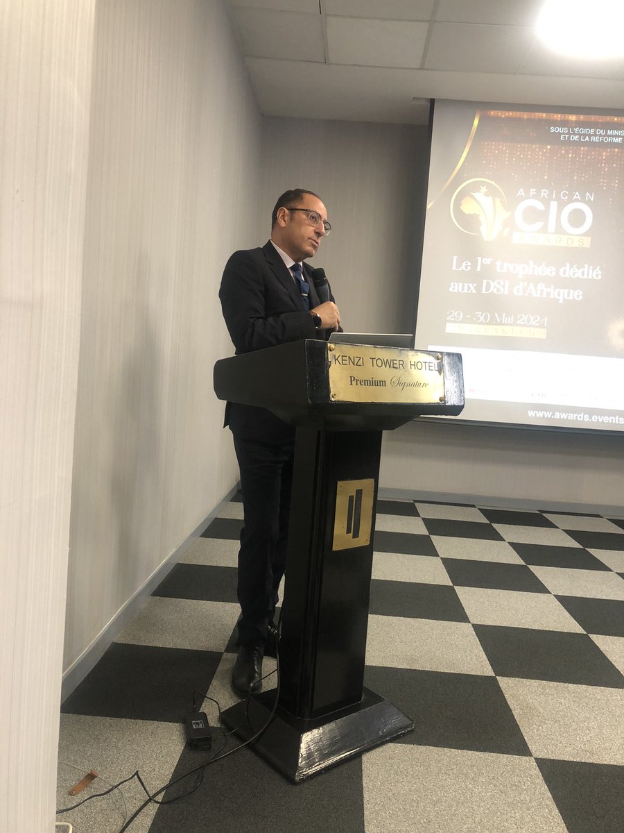 mohamedromdane's tweet photo. @ciomag1 Conférence de presse pour le CIO rewards  #morocco #gitexafrica https://t.co/DjkJ4V1g6D