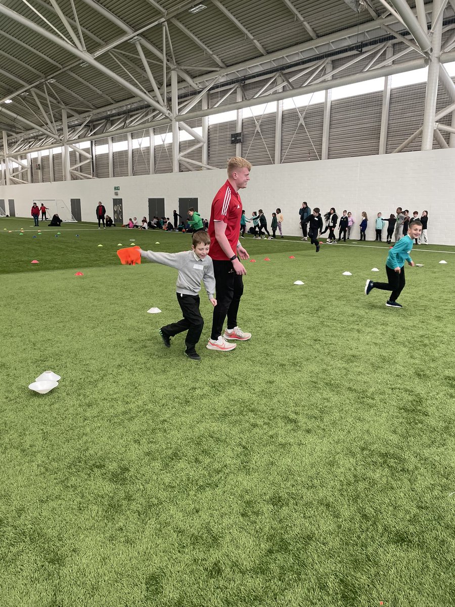MissCFDavidson's tweet photo. Wooohooo, what a fabulous day at the P4 festival Aberdeen Sports Village with @RADevSchool 🤩 lots of fun had exploring different activities and meeting new friends! Thank you to all coaches and helpers who put on the event! Woodside had THE best time! @woodside_school ❤️ https://t.co/hx97J2S5xv