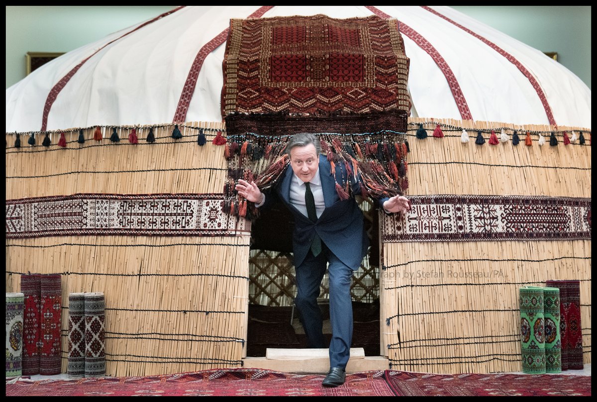 StefanRousseau's tweet image. Photo du Jour: Foreign Secretary Lord @David_Cameron  visits the National Carpet Museum in Ashgabat in Turkmenistan during his five day visit to Central Asia. By Stefan Rousseau/PA