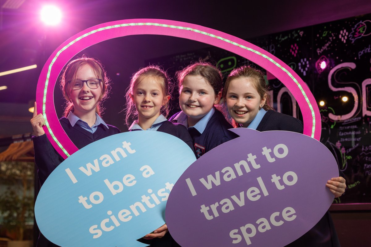 Dream big with Microsoft Dream Space!

Join us tomorrow for a virtual #GirlsInICTDay event streamed live from #MSDreamSpace to inspire young minds about STEM and emerging tech like #AI

Reserve a place for your class today: msft.it/6011YyHyx