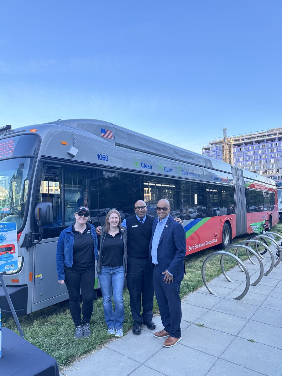 Check out these photos from our Clean Fuel Vehicle Showcase! Thank you to our partners for joining us in celebrating Earth Day and clean fuel vehicles!

#EarthDay #CleanEnergy #CleanTransportation #CleanEnergy #GWRCCC