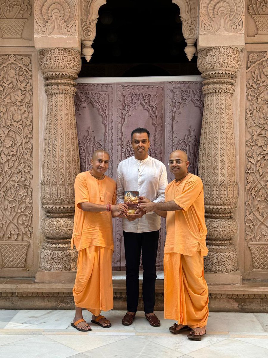 I was glad to receive Gauranga Das Prabhu Ji’s blessings today! As a member of the Governing Body Commission of @iskcon, he has taken our spiritual ethos to the world. We shared our insights into the #Gita and how to incorporate its teachings into our spiritual practice. I…