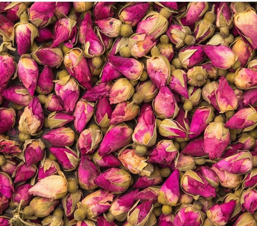 Astrialgoddess's tweet photo. When I think of abundance and blessing. The herb that comes to mind is Rose. Rose is all about love and divine energy.
#BLESSED #bebless https://t.co/Ah1t6wlP1E