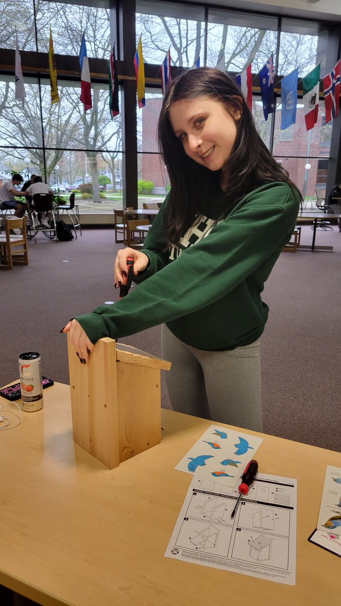 ALHSMediaCenter's tweet photo. CeCe supports our wildlife by building a birdhouse @MMay_ALHS @AvonLakeSchools https://t.co/S1zmIk3yxQ