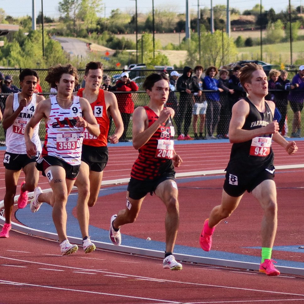 BroncoTrack's tweet photo. Noah Thayer ran a new personal best in the 800m last week and finished 5th overall- 1:54.87
#BroncosTF #KURelays #800m https://t.co/QbCF52xbF3