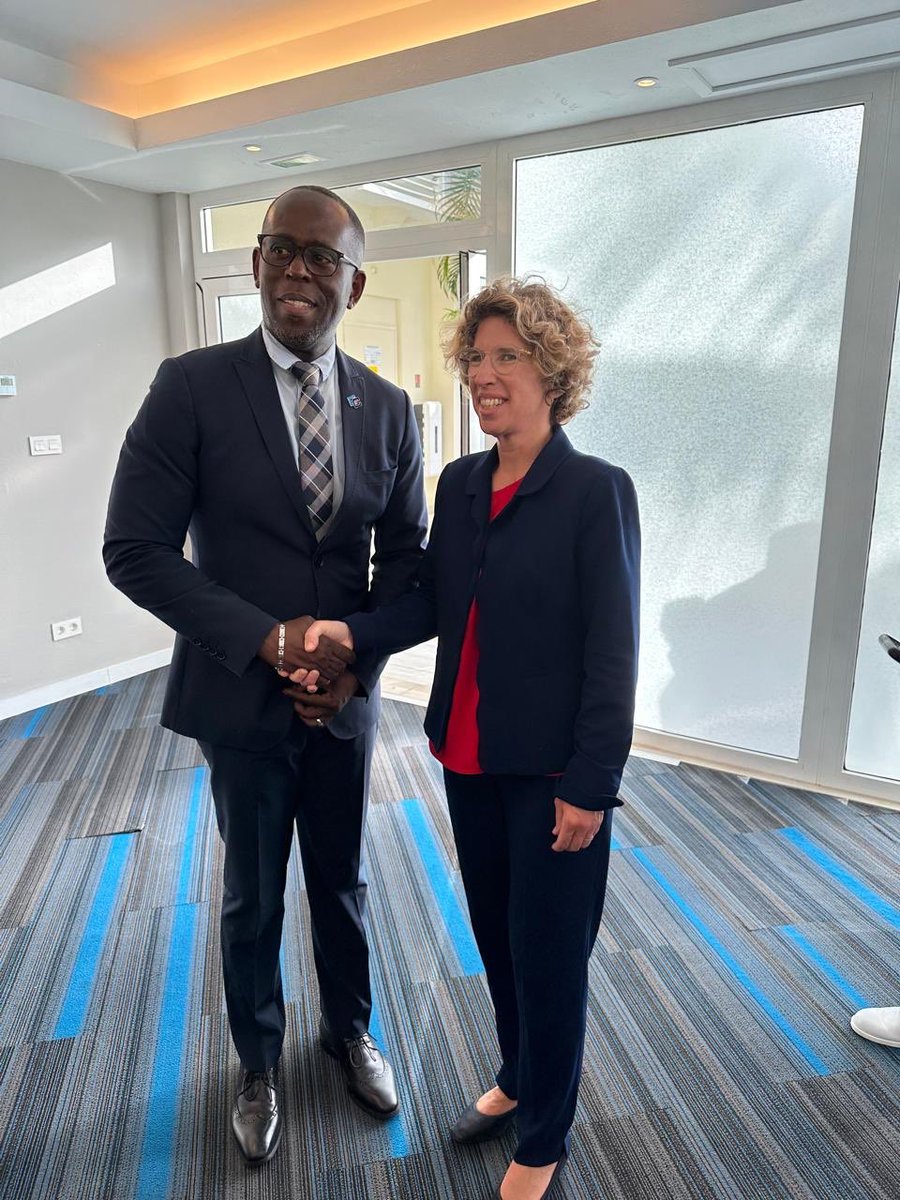 Was a pleasure to meet Marie Guévenoux @mguevenoux of #France @GovFrance at the XVII Regional Cooperation Conference in #StMartin April 23-25, 2024. We discussed deepening France-CARICOM engagements on C/Change, DisasterRiskReduc, Haiti, Regional Transport & Drug Trafficking.