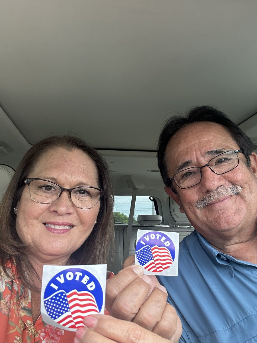 BeevilleISD's tweet image. Don't miss out on your chance to make your voice heard! Early voting is happening now until April 30th. Here are two convenient locations where you can vote early:  Election Administration Office and at the old gym at AC Jones HS.

#BEEtheKICK #BeeInformed #Bond24 #GoTrojans