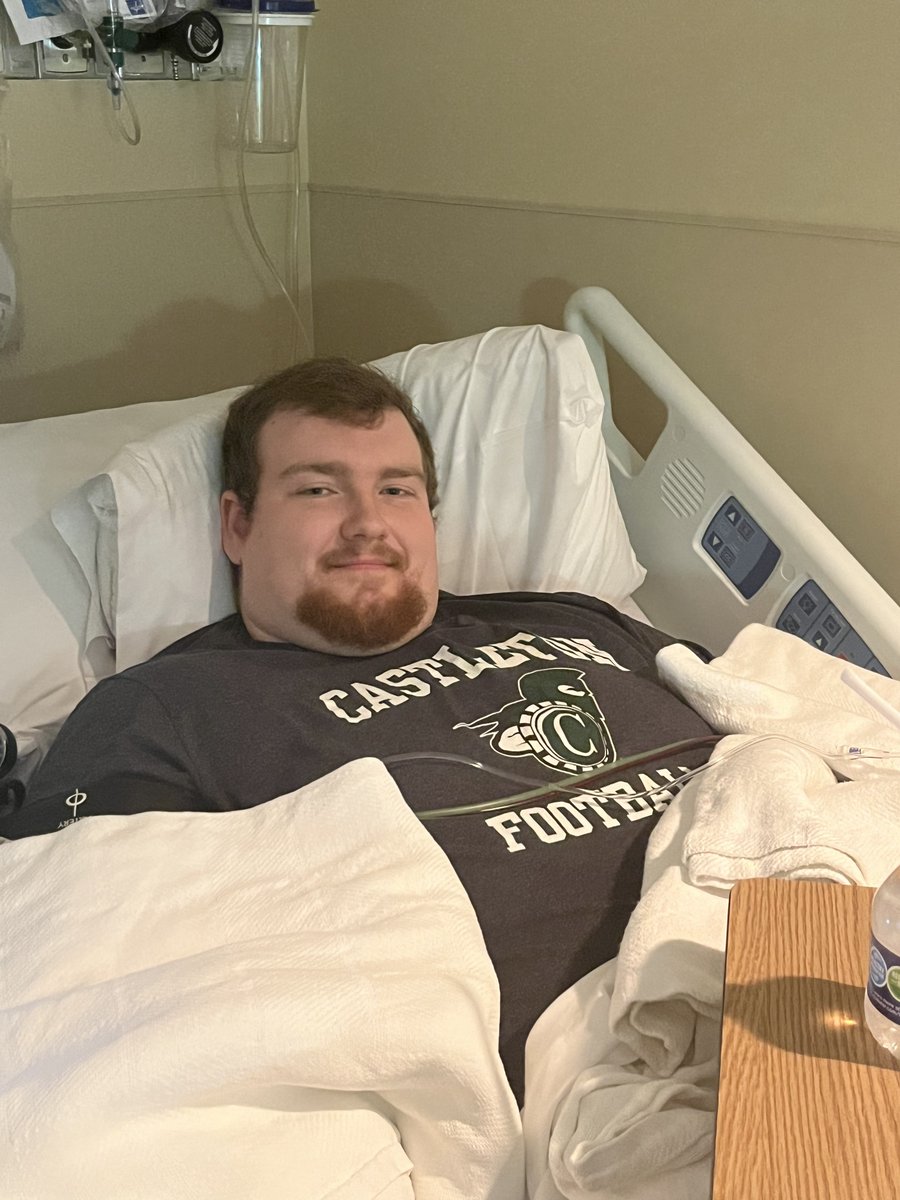 🚨TODAY!!🚨
Come see us in Huden Dining Hall  to register to join the movement to help save a life! Senior OL Alix Prouty just returned from donating his stem cells to help someone battling a terminal illness, which brings our total number of donors to SIX! #MolonLabe