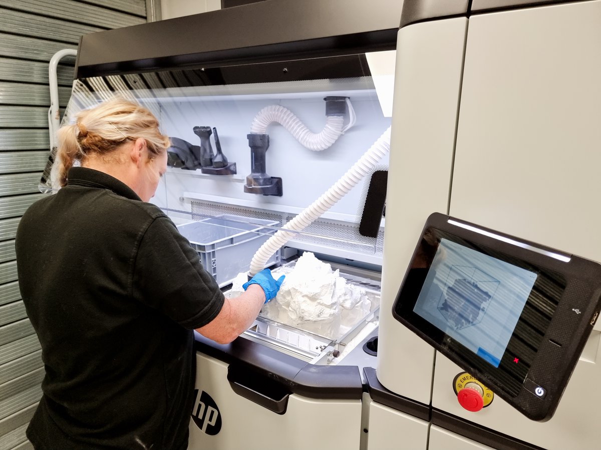 ParagonRT's tweet photo. Our in-house MJF printing facilities bring ground-breaking innovation right to your doorstep.

Join the manufacturing revolution with HP's MJF technology at Paragon Rapid Technologies and unlock endless possibilities for innovation, efficiency, and success. https://t.co/GHYDW9BPR3