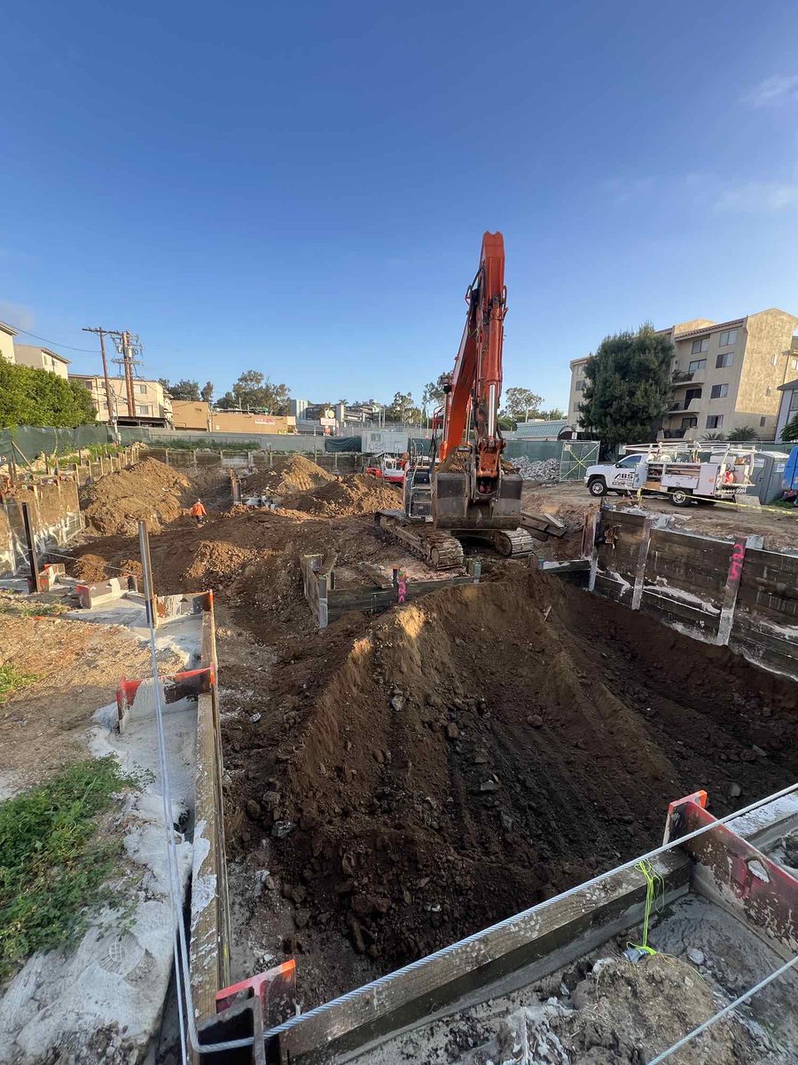 JakehellerPD's tweet photo. Crew of 7 onsite at our Palms project. 43 units.

Excavating and lagging on the NE perimeter of the site. Lagging involves placing support structures and preventing the soils from collapsing. 

Concrete sub will begin shortly. https://t.co/wjyHs2dv9N