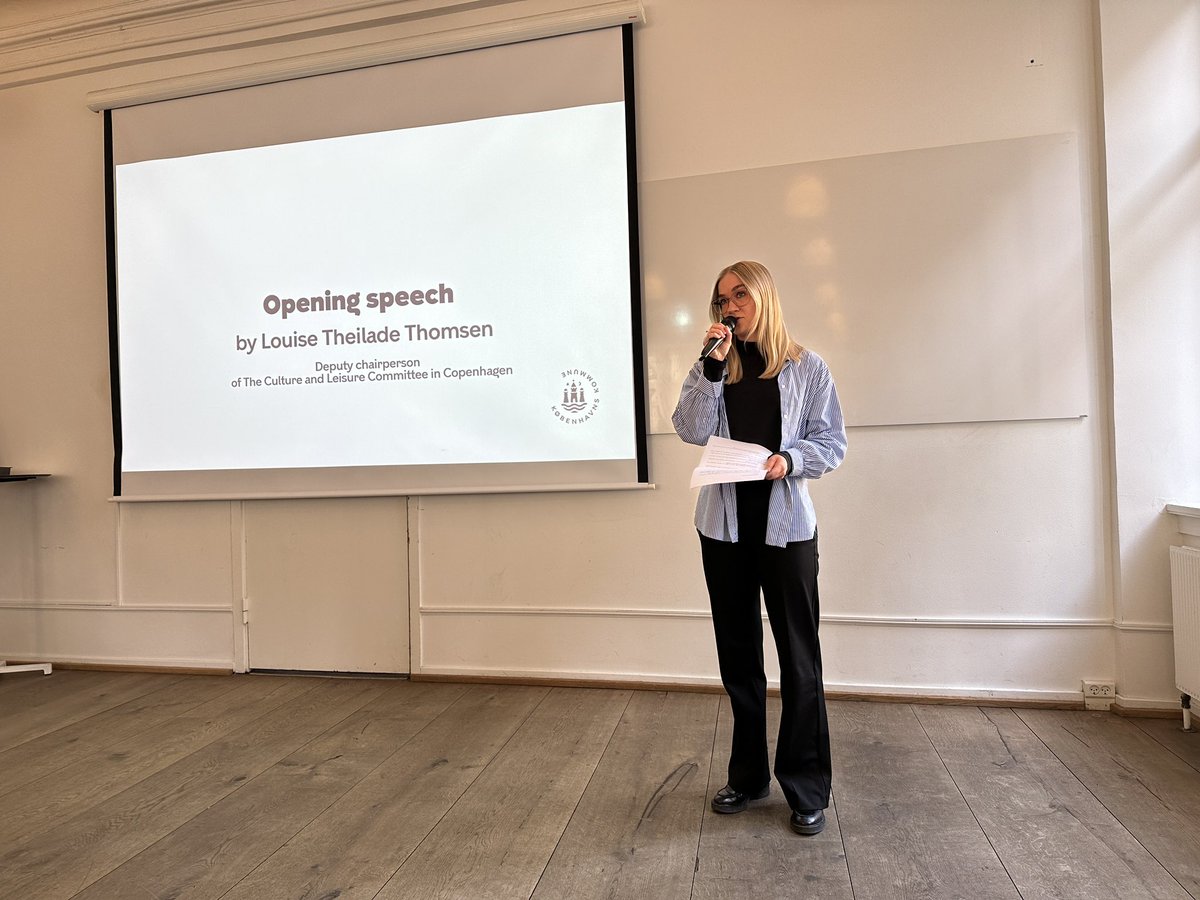 International Volunteer Night with @koebenhavner - International House.
<a href="/louisetthomsen/">Louise Theilade Thomsen</a> kicking off the event in front a lot of new international citizens.