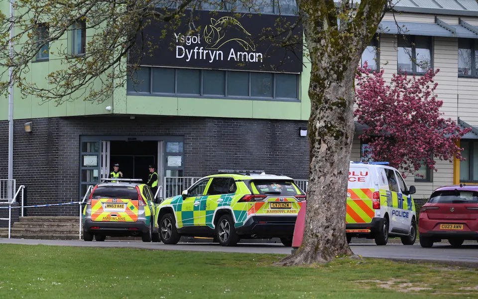 🚨 Three people including a teacher have been stabbed at a school in Ammanford, Wales. Early reports indicate the suspect may have been a student at the school. No doubt they will plead mental health issues and be slapped with a suspended sentence and 2 hours community service.