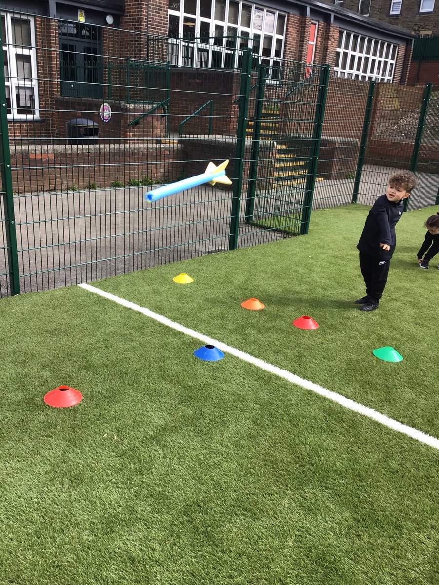 Another fantastic outdoor athletic lesson for Maples. The children are really enjoying challenging themselves and learning new skills. @TeamPastoral @OrchardPrimaryA