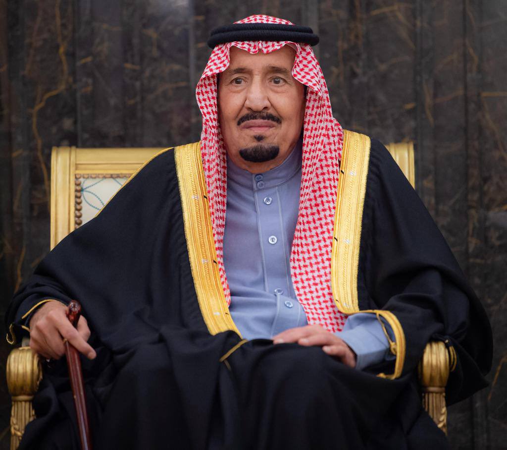 abokzm's tweet photo. #الملك_سلمان_بن_عبدالعزيز
مليكنا سلمان نحبك ونغليك 
وندعي الرب يسّلمك ويشفيك 💚

#سلامتك_يابوفهد https://t.co/GHw9sUwaXz