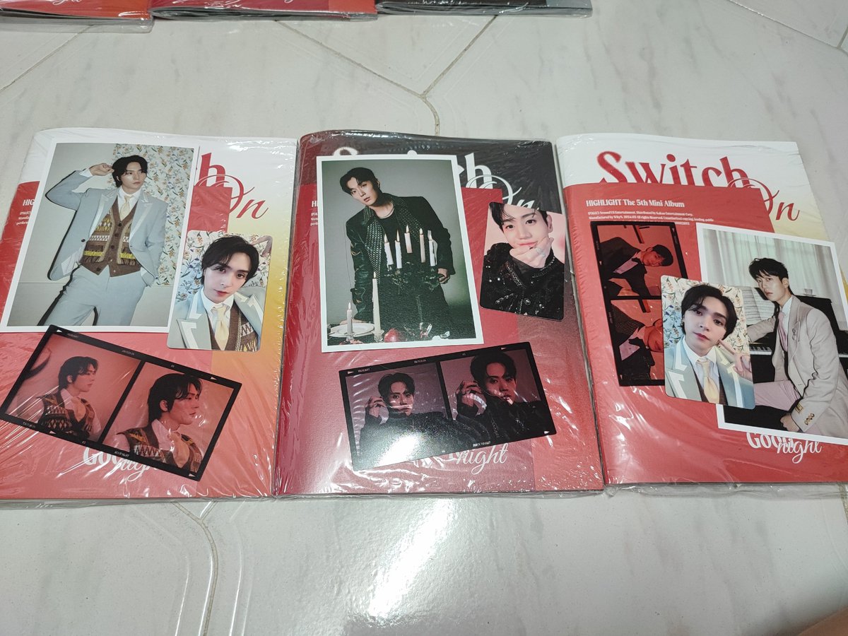 jysishien's tweet photo. WTS 
#HIGHLIGHT Switch On - PB &amp; Minirecord Ver https://t.co/XldknGxH1l