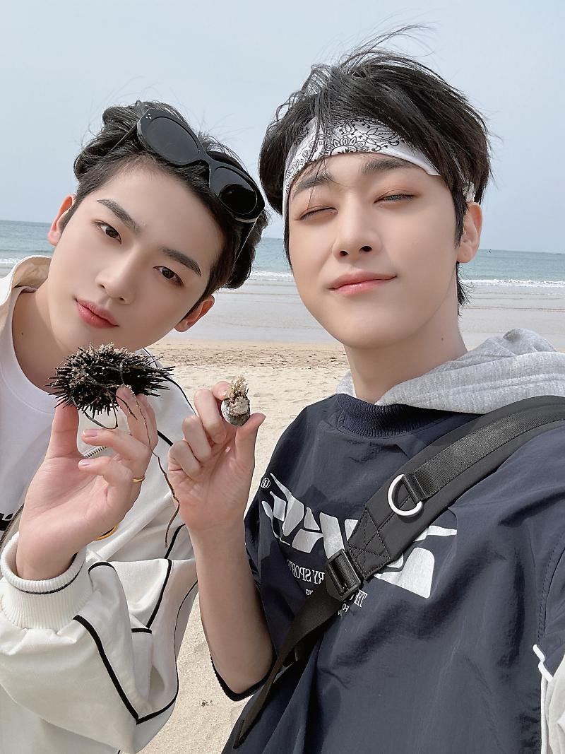 #KIMYOHAN
#요한 #YOHAN #WEi
📺 🌊🐬🦀🌴
#김요한 #유용하 #배틀트립2
구구즈 즐거운 수학여행
'배틀트립2'시청하면서도 리얼~재미있었던 시간
요한님 힐링여행 또 만나요.
마린왕자님 바다로 오이소⛵️
✌️😊 🦭