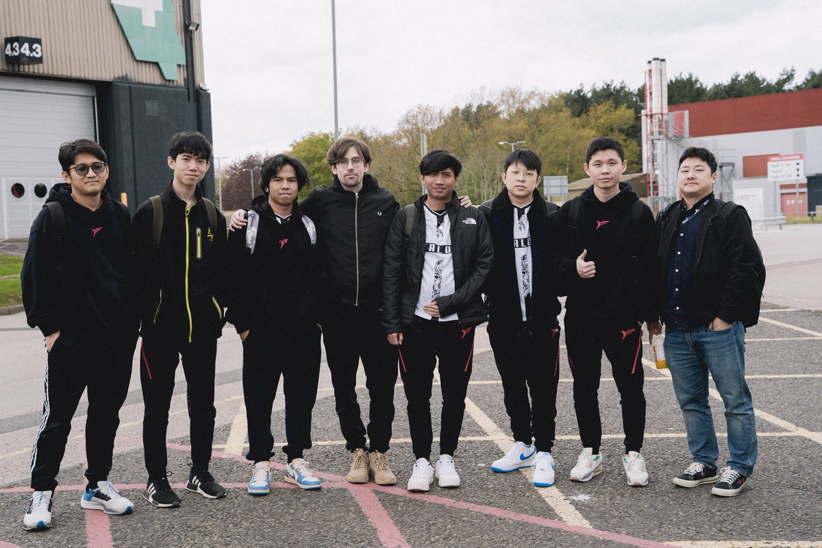 Not what we wanted from our first LAN, but we gained valuable experience for this young roster against world class teams.

Thank you for all those who supported us throughout this journey!

Until in the next qualifier!

#SOARWITHTALON #Dota2 #RoadToRiyadh