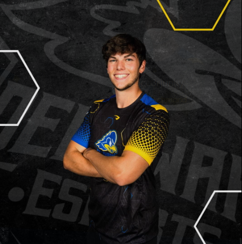 Make sure to tune into the big @ECAC_Esports Hearthstone final tonight at 10pm on twitch.tv/bluehenesports. Best of luck to Jonah as he attempts to bring home the title!